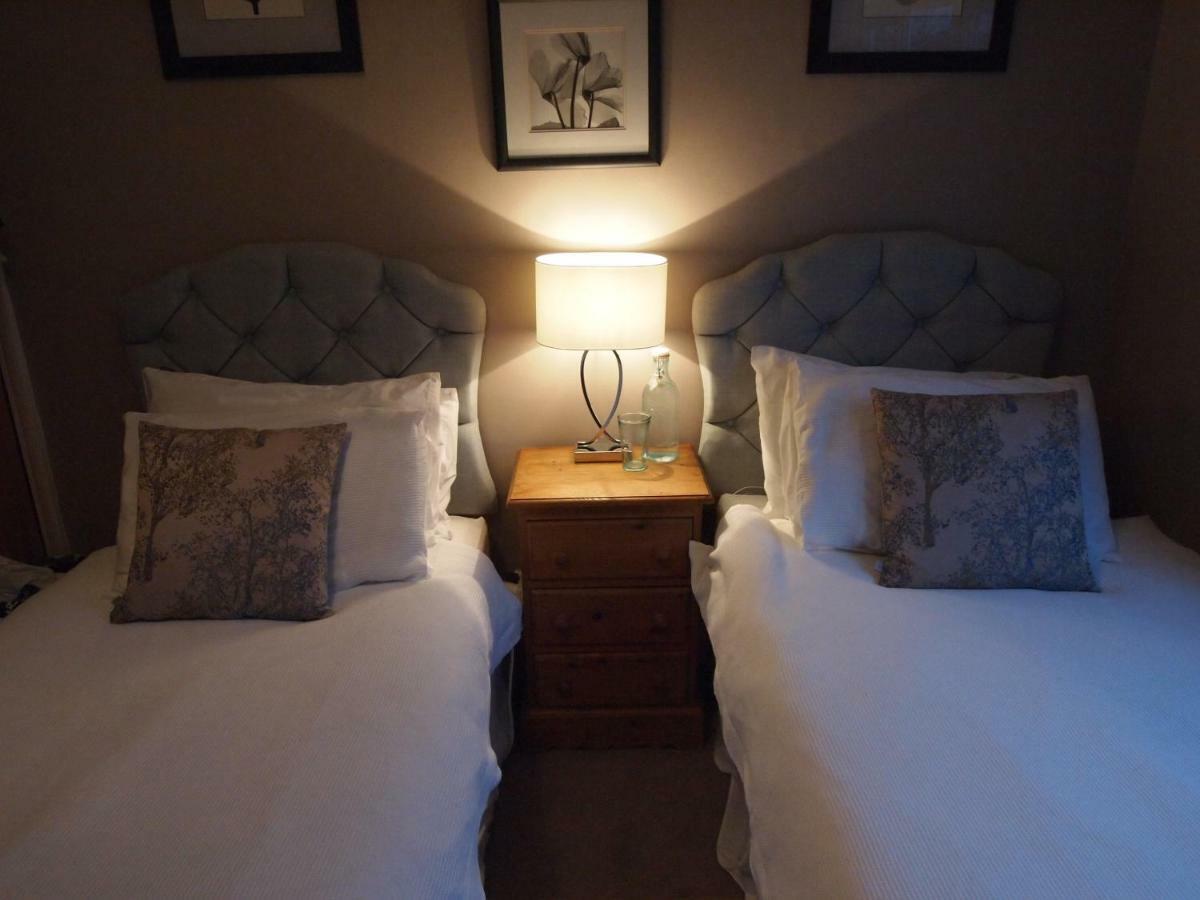 Friendly Home In South London Morden Ngoại thất bức ảnh