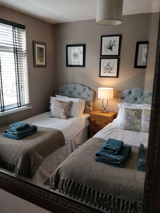 Friendly Home In South London Morden Ngoại thất bức ảnh