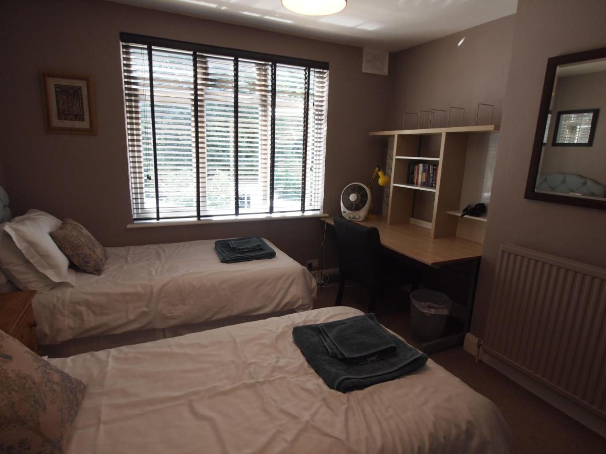 Friendly Home In South London Morden Ngoại thất bức ảnh